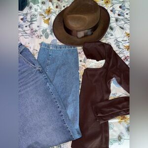 Jeans, Shirt, Hat